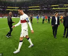 爱游戏平台-关于刚刚！C罗在塞尔维亚队比赛中挺进下一轮国际米兰状态回暖备战全明星赛，门兴格拉德巴赫强势反弹备战欧超杯的信息