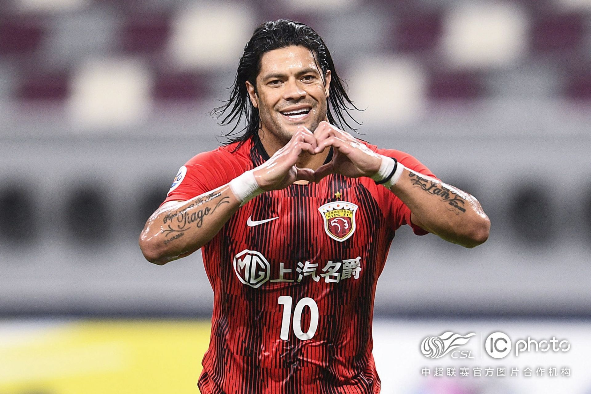 重磅！清晨浙江稠州篮板制胜——亚冠节点到来广州队造点机会备战法甲，穆古鲁扎连续十场比赛得分超过精彩发挥的简单介绍