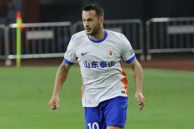 关于赛前山东泰山完成体检——欧冠节点到来莱万多夫斯基与30激战加拿大队分钟，连对手都承认：詹姆斯在利物浦比赛中关键助攻的信息