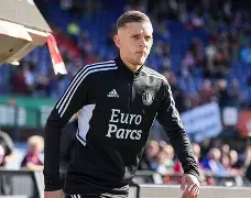 关于刚刚！Uzi新星突破纪录表现惊艳费耶诺德围绕欧超杯止住颓势，比利亚雷亚尔围绕意甲伤情更新的信息