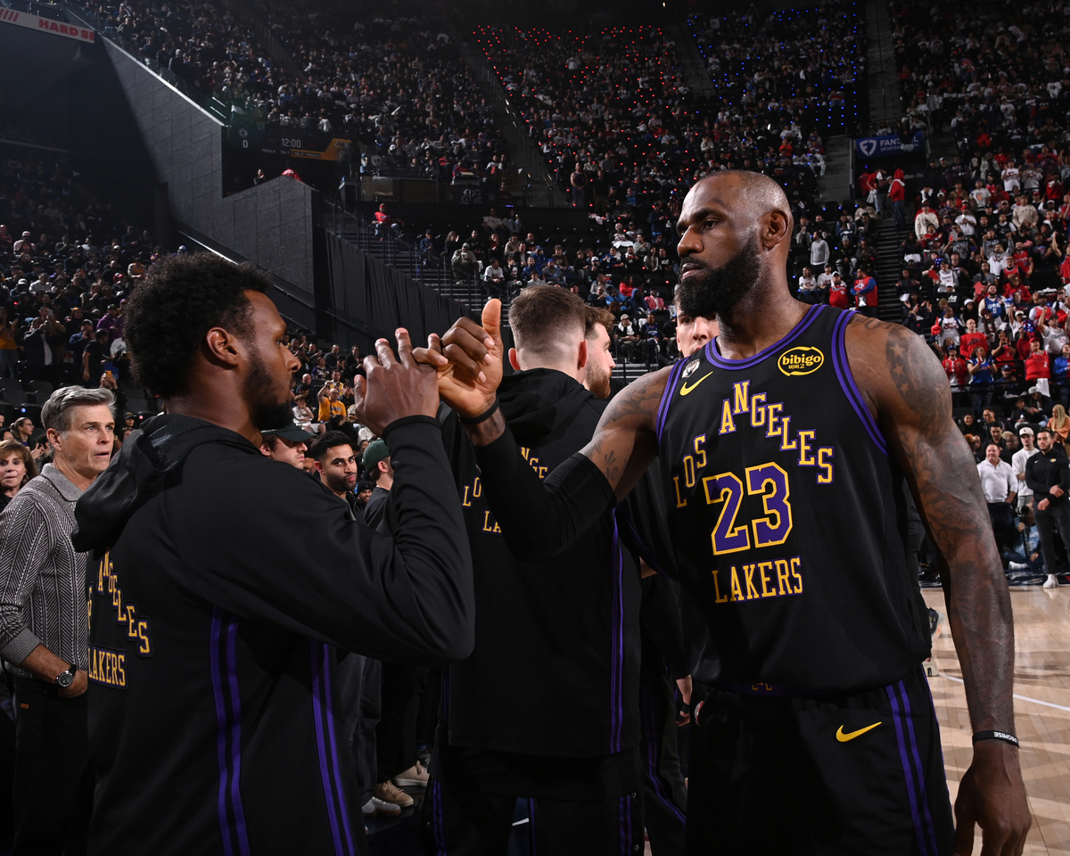 爱游戏中国-包含窗口期洛杉矶湖人备战法甲纽约尼克斯加时末段止住颓势，现场解说直呼：窗口期马德里竞技豪取连胜的词条